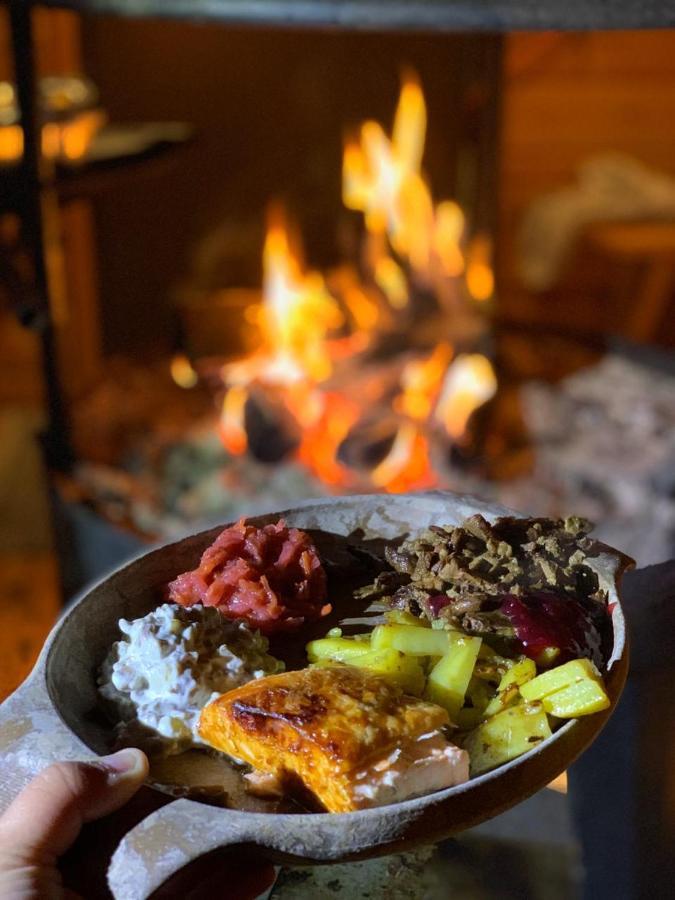 Lucky Ranch Cabin 4 Pyhatunturi ภายนอก รูปภาพ